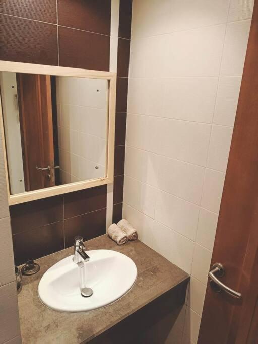 Tres Bel Appartement Idealement Place ลาร์มาร์ซา ภายนอก รูปภาพ